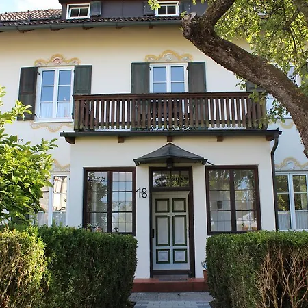 Waldfrieden - Und -haus